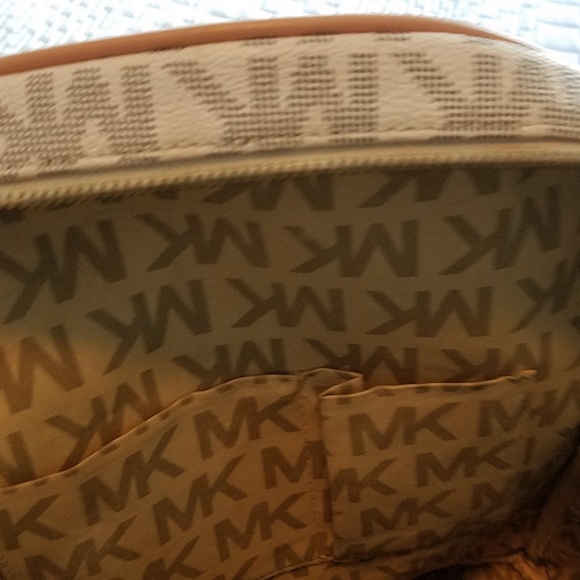 Michael Kors Beige Logo Backpack with Tan Trim - Picture 4 of 6